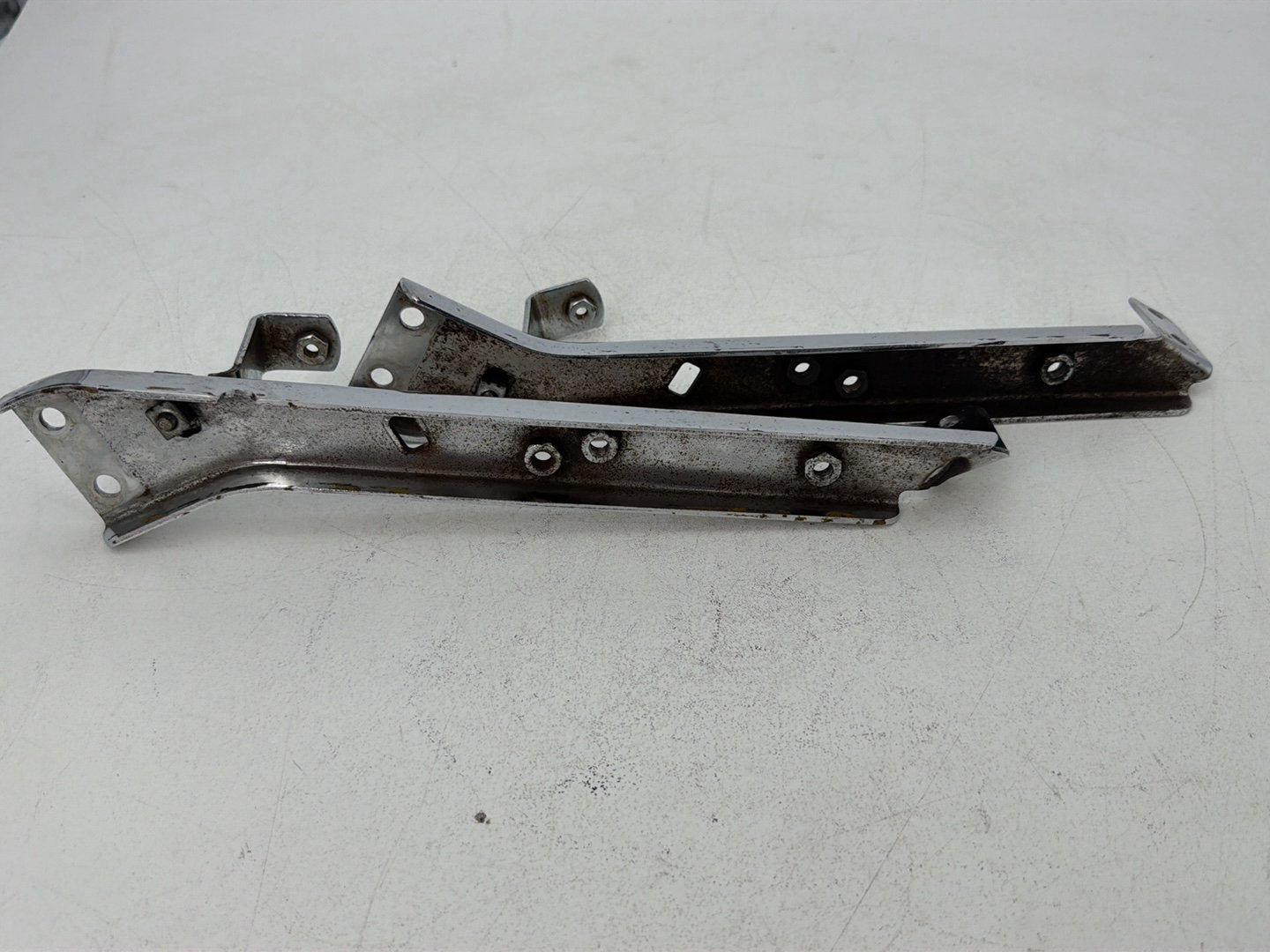 1984 - 1998 Harley-Davidson Touring Electra Glide Classic Left & Right Saddlebag Mount Brackets 90718-79C