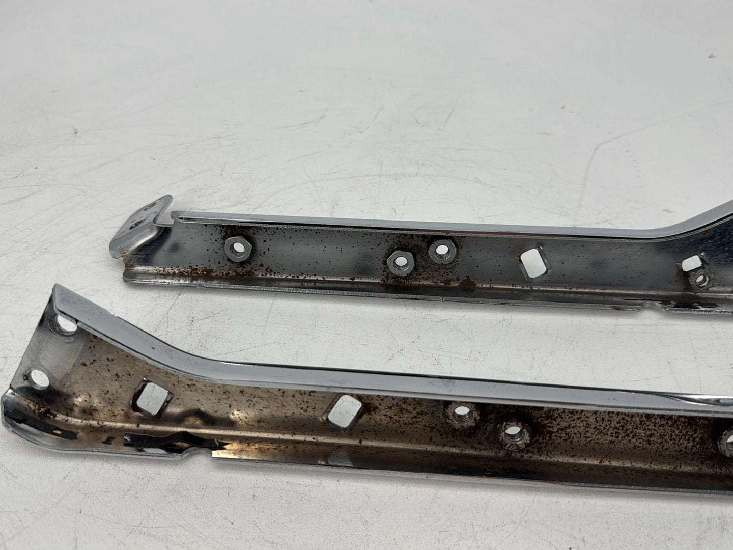2008 Harley Touring FLHT Electra Glide OEM Left Right Saddlebag Fender Struts Brackets