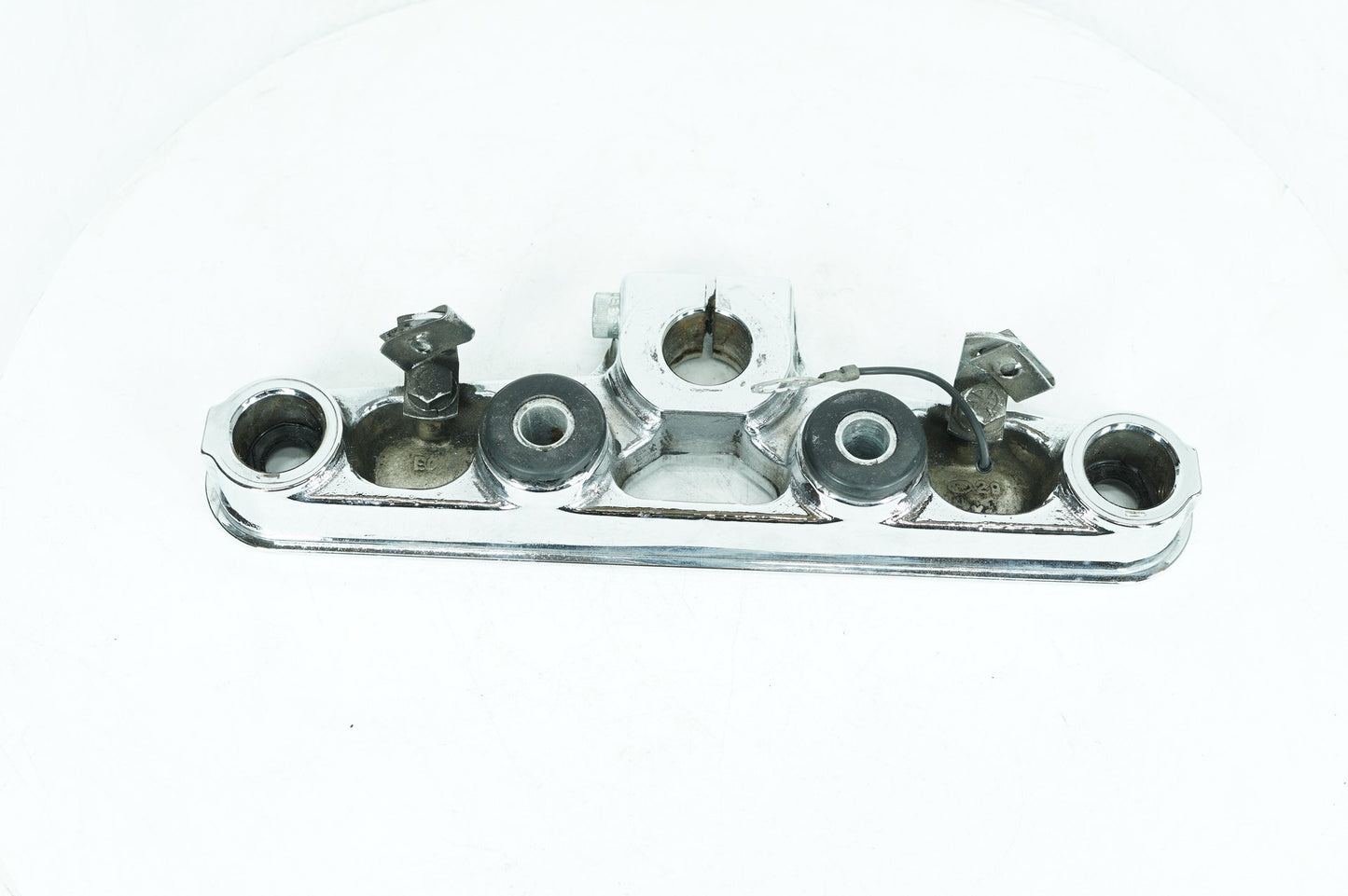 1999 - 2006 Harley-Davidson Softail Deluxe Front Fork Upper Triple Tree Bracket  	45456-86A