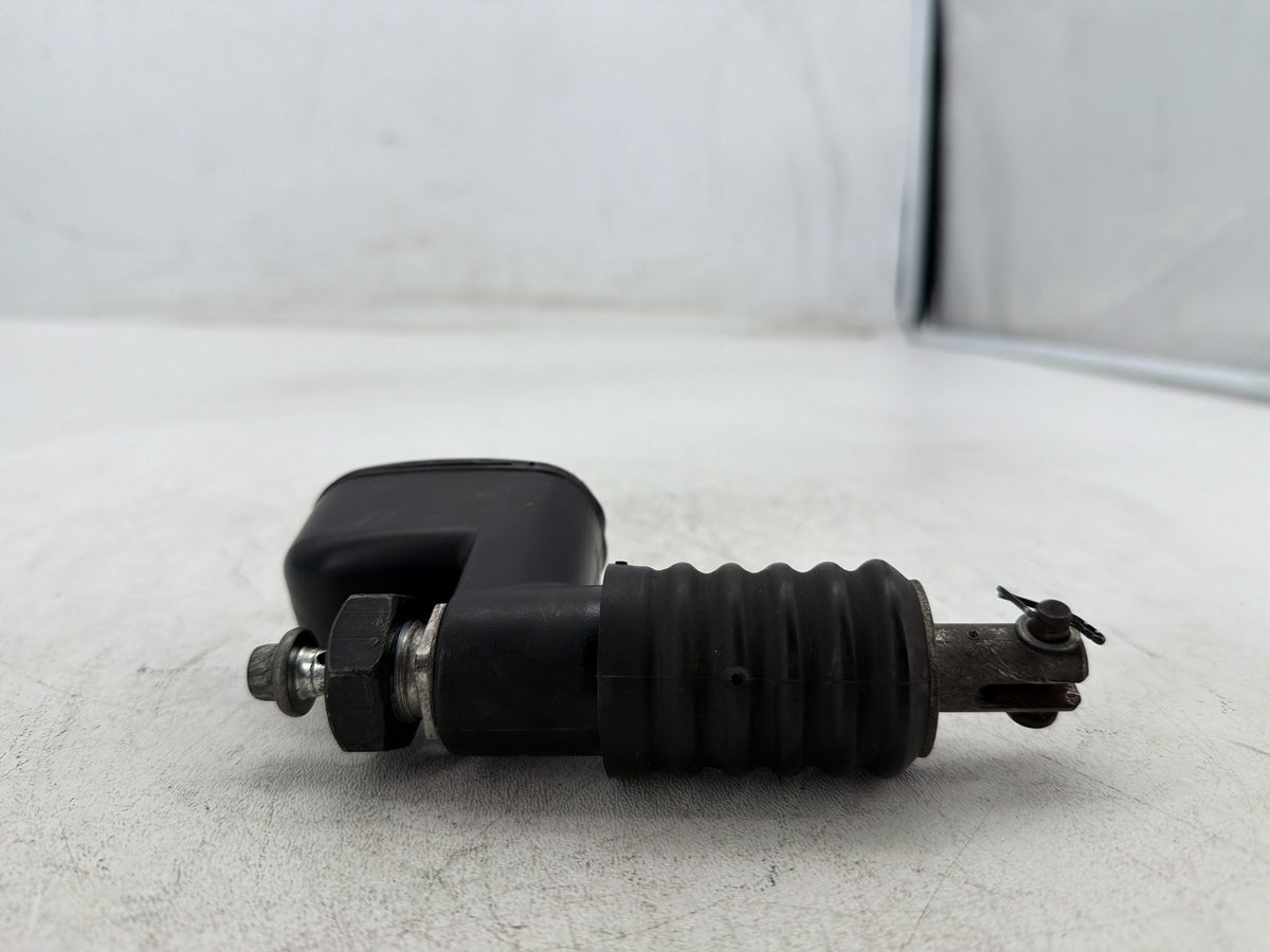 2002 Harley Electra Glide Touring FLHT OEM Rear Brake Master Cylinder Reservoir