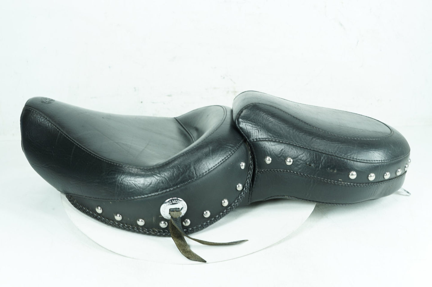 2004 - 2013 Harley-Davidson Sportster Custom Passenger Rider Driver Seat Saddle MUSTANG