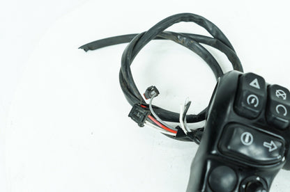 2017 - 2025 Harley-Davidson Touring Street Glide Right Engine Start Kill Switches Controls 71500501