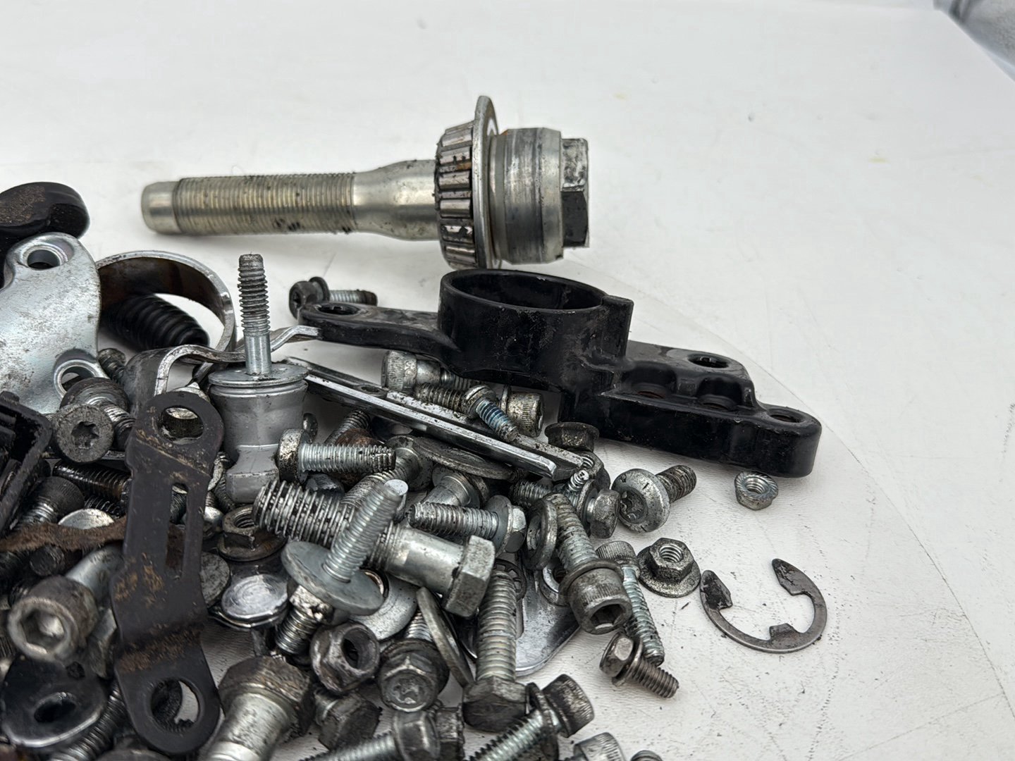2019 - 2023 Harley-Davidson Touring Street Glide Hardware Bolts Nuts & Brackets 45700020A