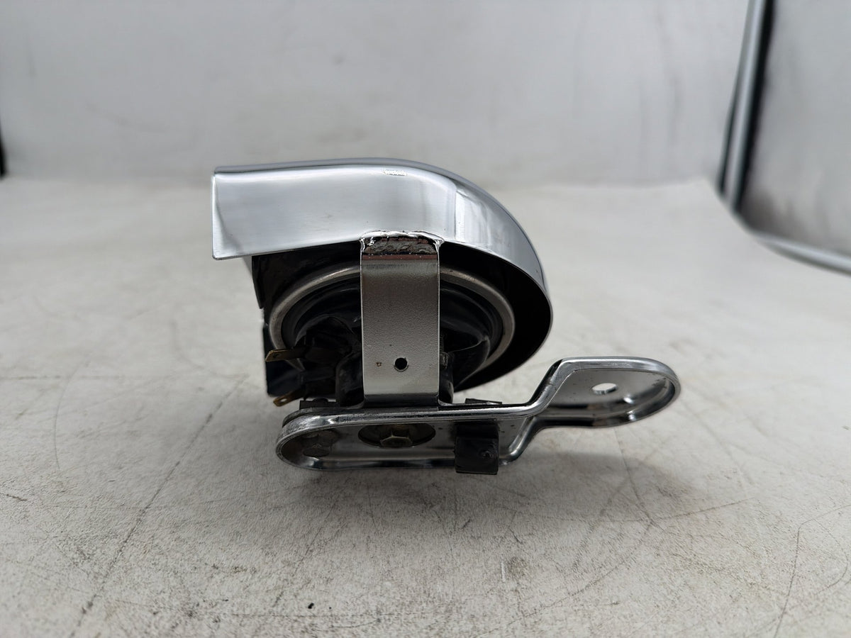 1995 Harley Electra Glide Touring FLHT OEM Horn Signal Klaxon Chrome Cover