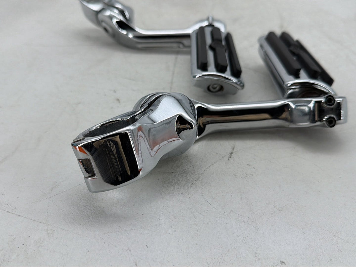 2007 Harley Electra Glide Touring Ultra OEM Front Right Left Highway Foot Pegs