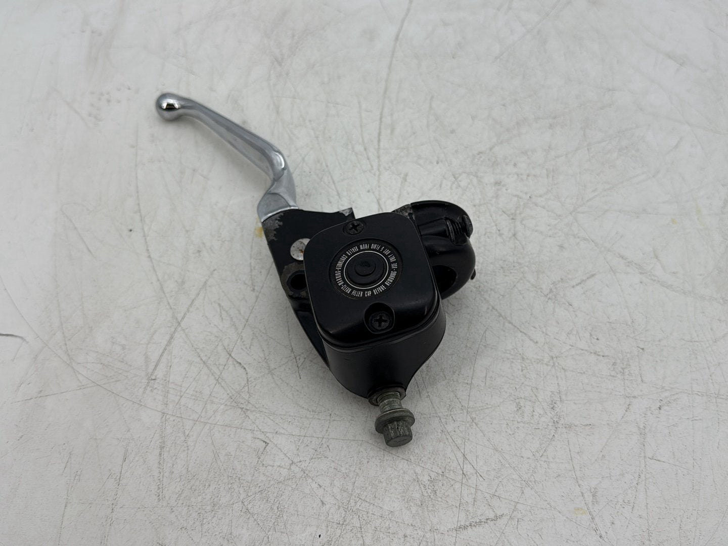 2005 Harley Dyna FXDWG Wide Glide OEM Front Right Hand Brake Lever Master Cylinder Reservoir