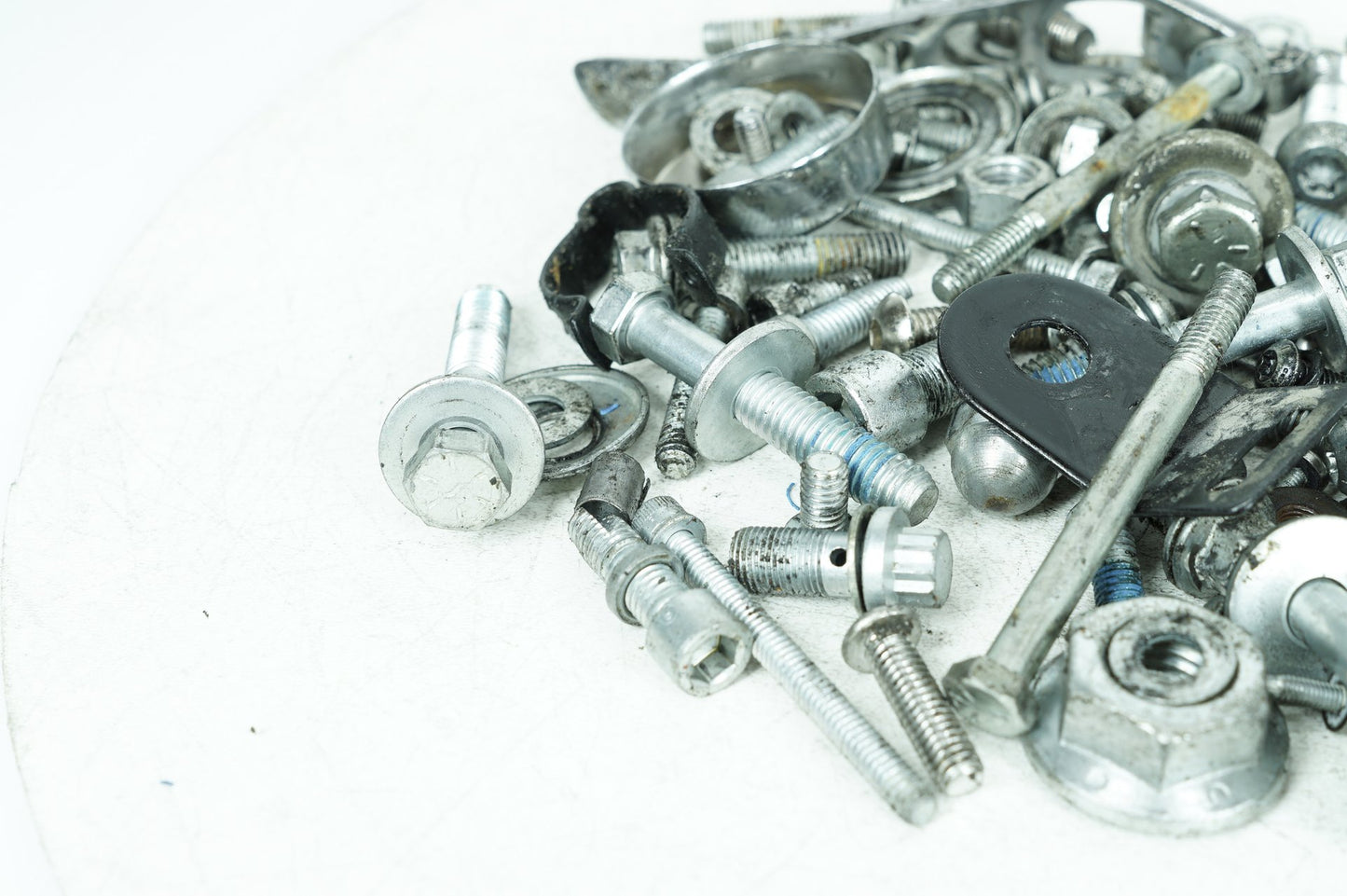 2007 - 2017 Harley-Davidson Dyna Street Bob Hardware Bolts Nuts & Brackets