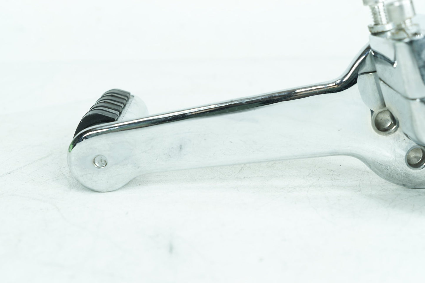 2007 - 2011 Harley-Davidson Touring Electra Glide Classic Rear Passenger 1 Foot Peg Step Rest Kuryakyn
