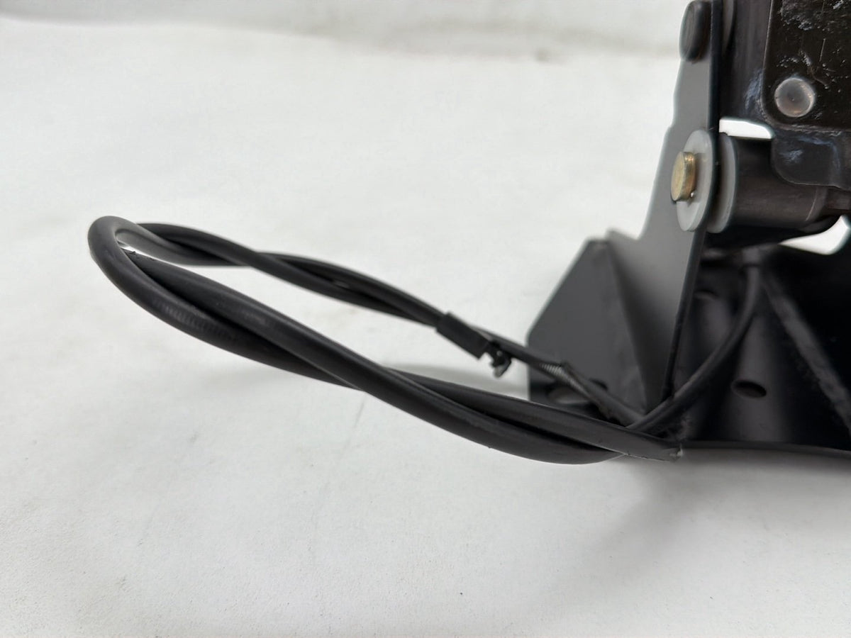 2007 Harley Street Glide Touring FLHX OEM Adjustable Rider Backrest Lift Mount