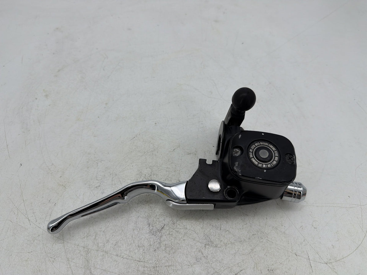 2004 Harley Electra Glide Touring Ultra OEM Front Right Brake Lever Master Cylinder
