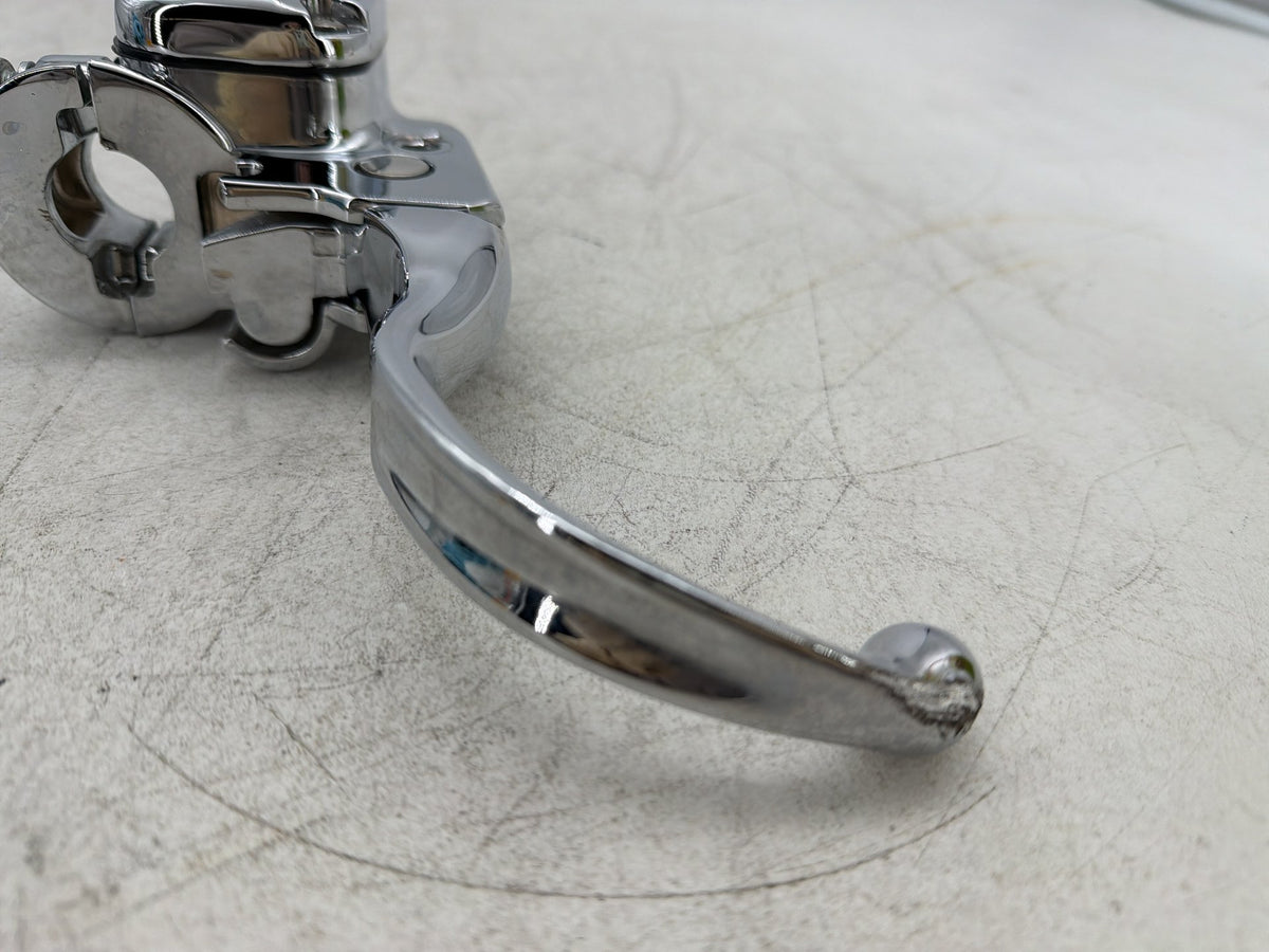 09 Harley Electra Glide Touring CVO OEM Front Right Brake Lever Master Cylinder