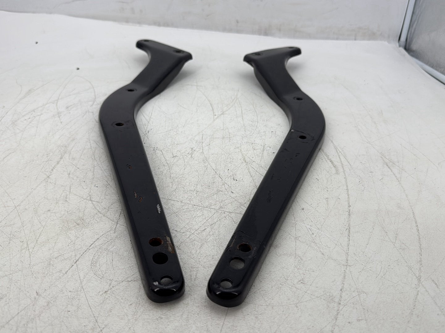 2011 Harley Softail FLSTFB Fat Boy OEM Rear Left Right Fender Struts Bracket