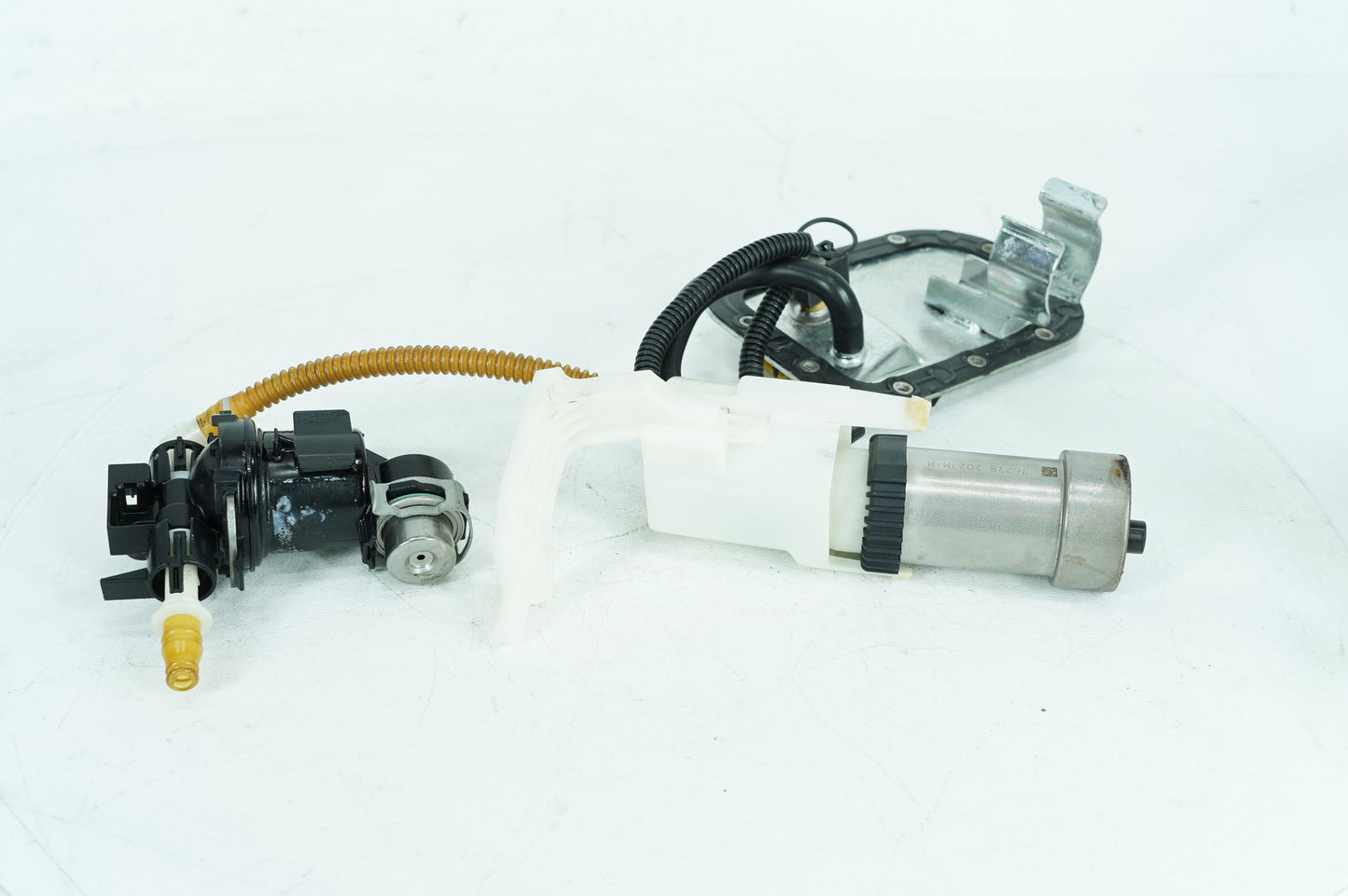 2007 - 2017 Harley-Davidson Softail Fat Boy Fuel Pump Gas Gasoline Petrol Sending 75141-11