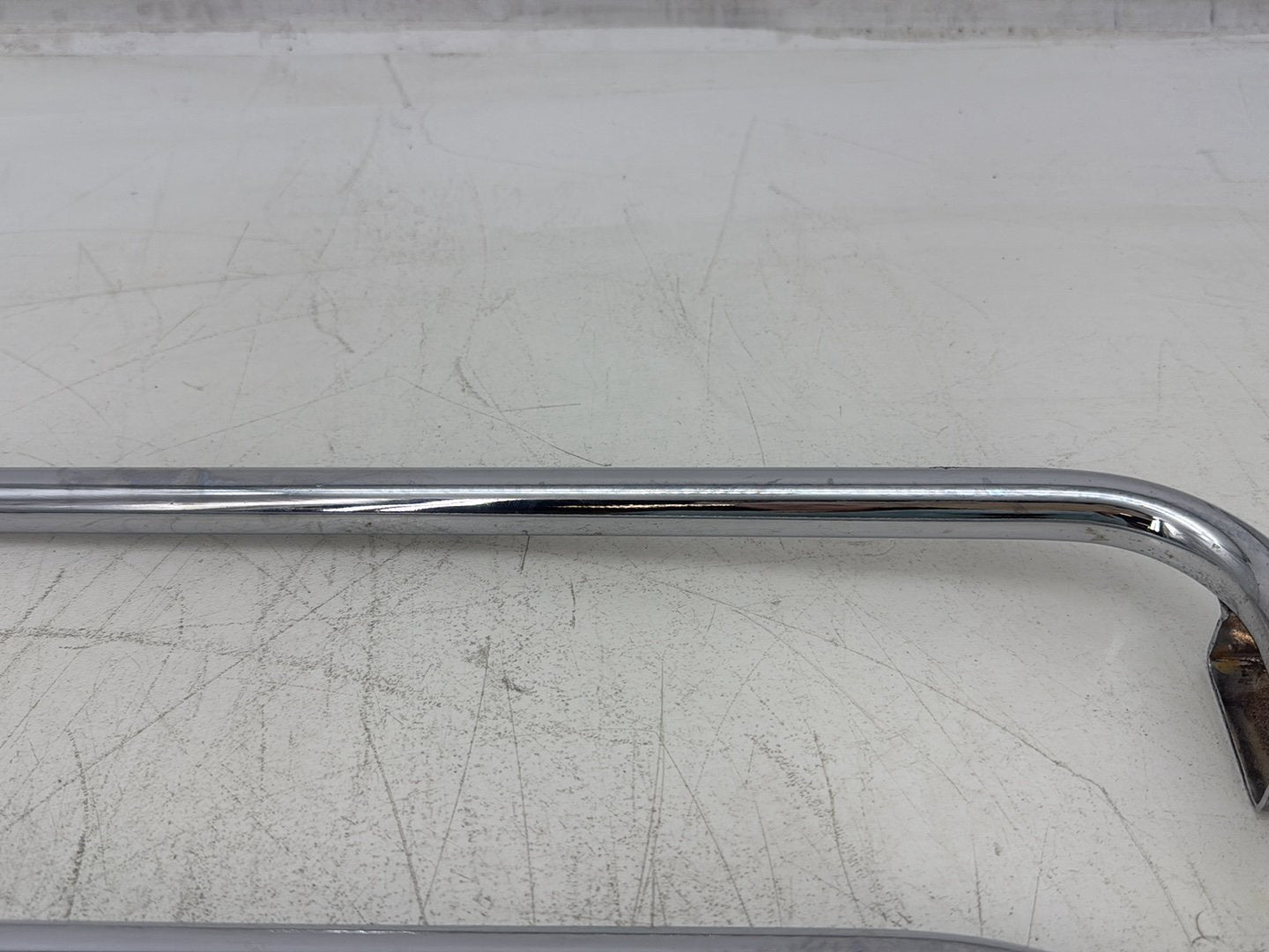 2004 Harley Road King Touring Custom FLHRSI OEM Rear Left Right Saddlebag Guard Rails Bar