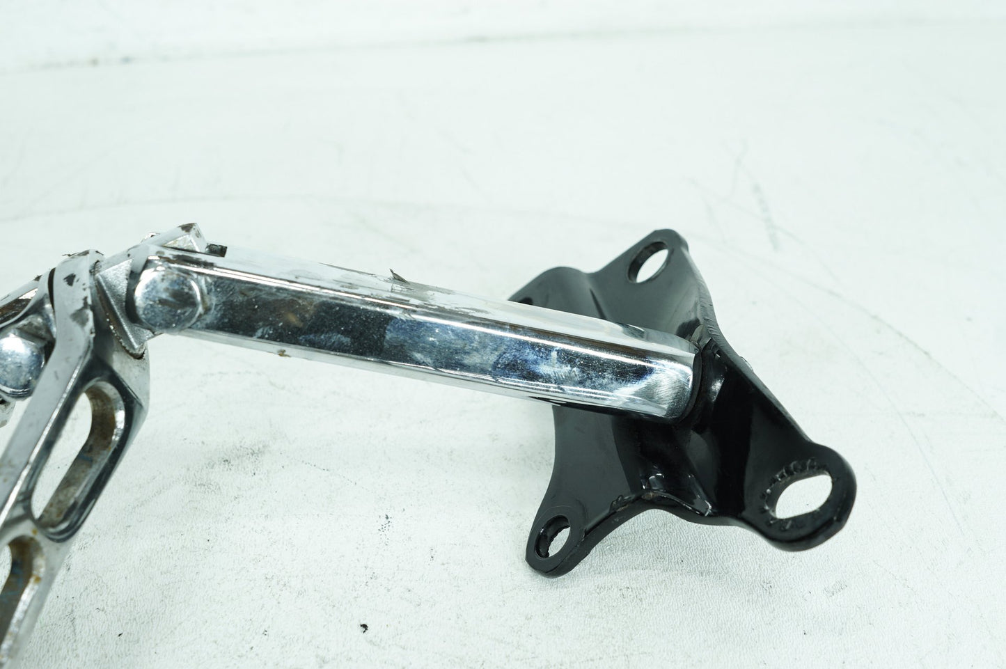 1991 - 2003 Harley-Davidson Sportster Hugger Left & Right Driver Step Foot Rest Pegs 50643-82