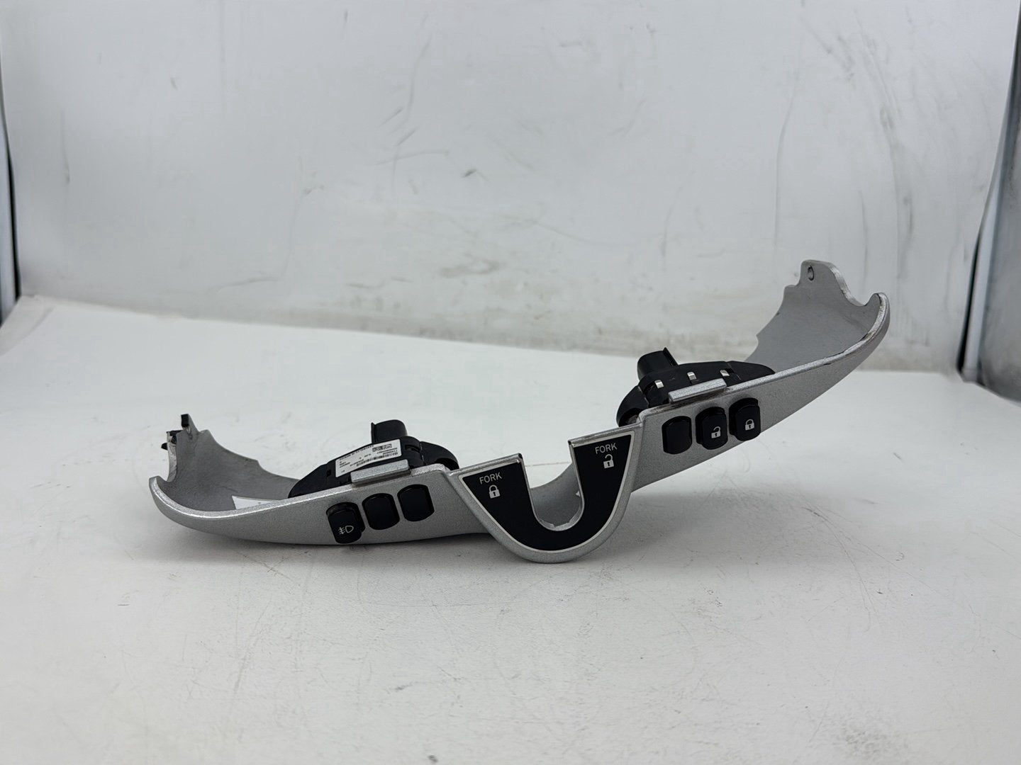 2014 Harley Electra Glide Touring CVO Screamin Eagle OEM Front Inner Fairing Dash Cover Trim Panel