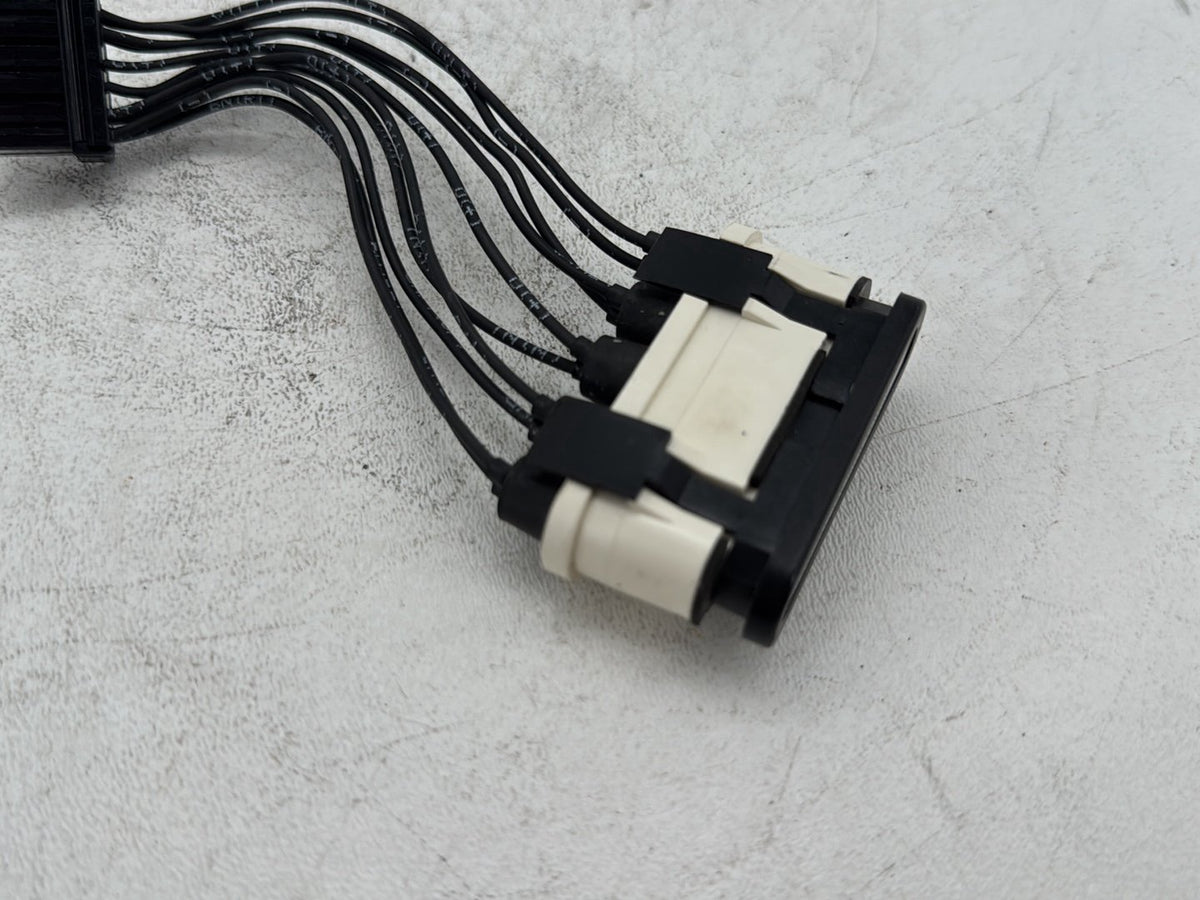06 Harley Street Glide Touring FLHXI OEM Dash Indicator Lamp Wire Plug 68789-96A