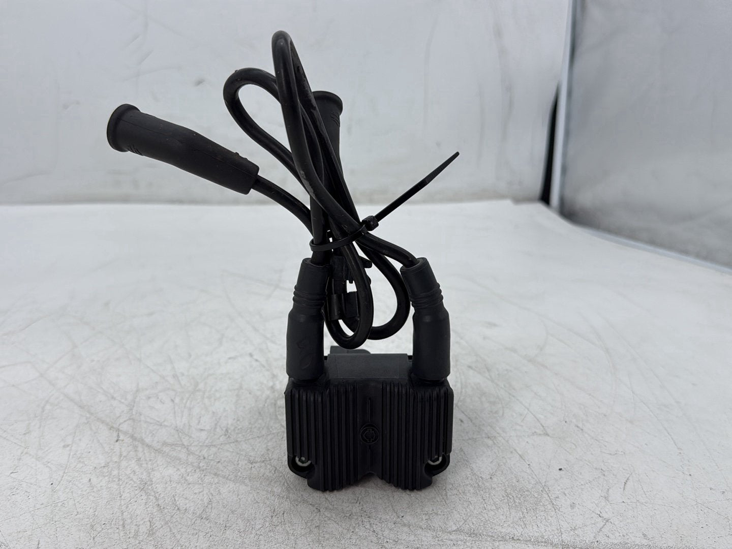 2005 Harley Electra Glide Touring Ultra FLHTCUI OEM Ignition Coil Spark Plugs Cable