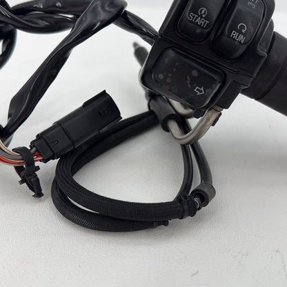2007 - 2012 Harley-Davidson Dyna Super Glide Right Engine Start Kill Switches Controls 71684-06