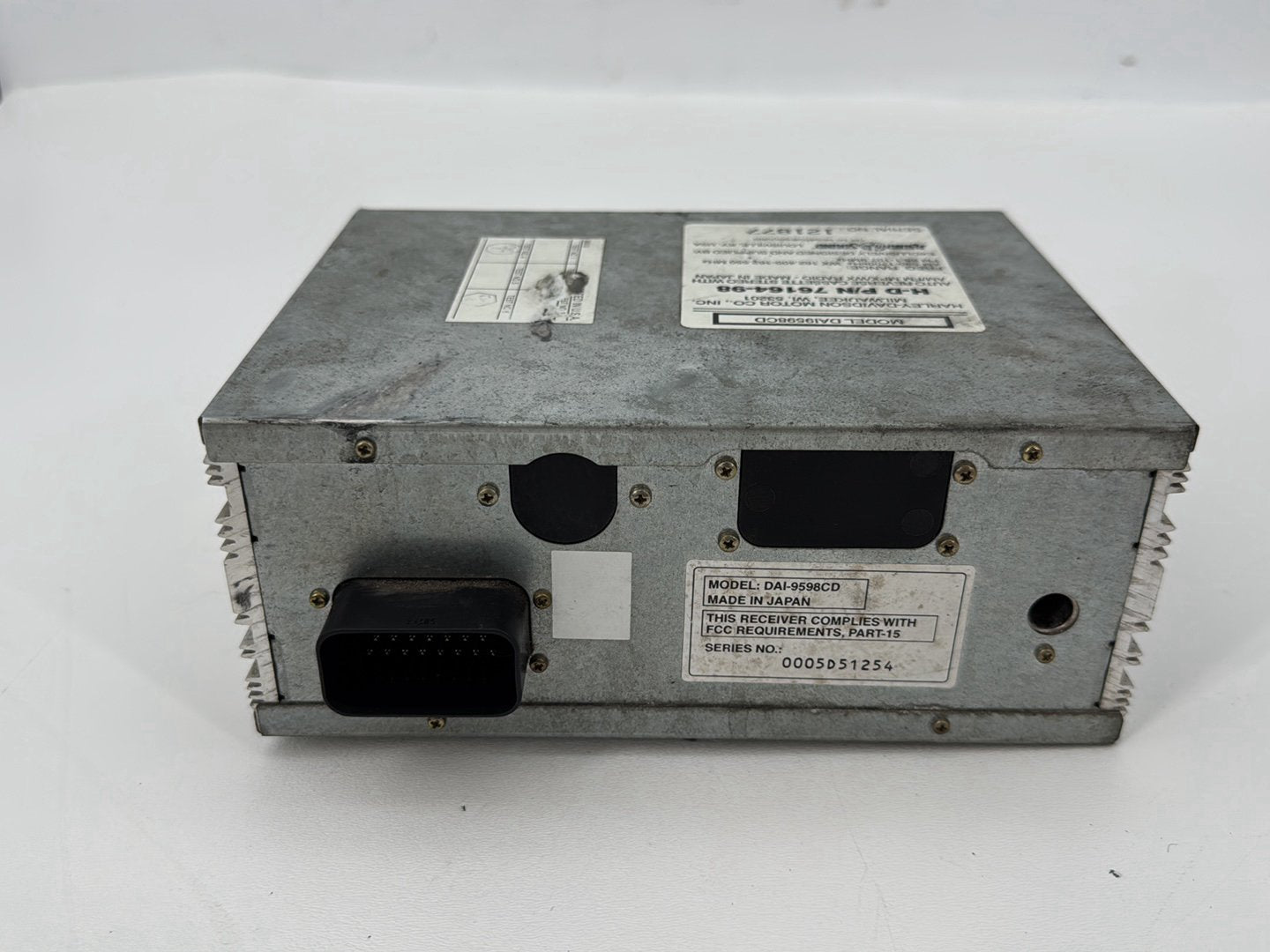 1999 - 2006 Harley-Davidson Touring Electra Glide Classic Radio Cassette Player Audio 76146-98 76164-98