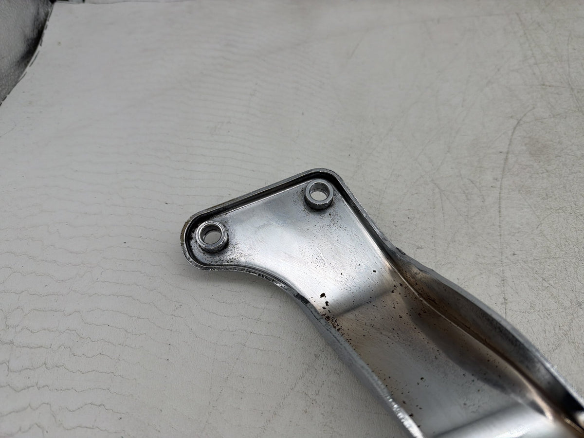 2004 Harley Heritage Softail Classic OEM Rear Left Right Fender Struts Bracket