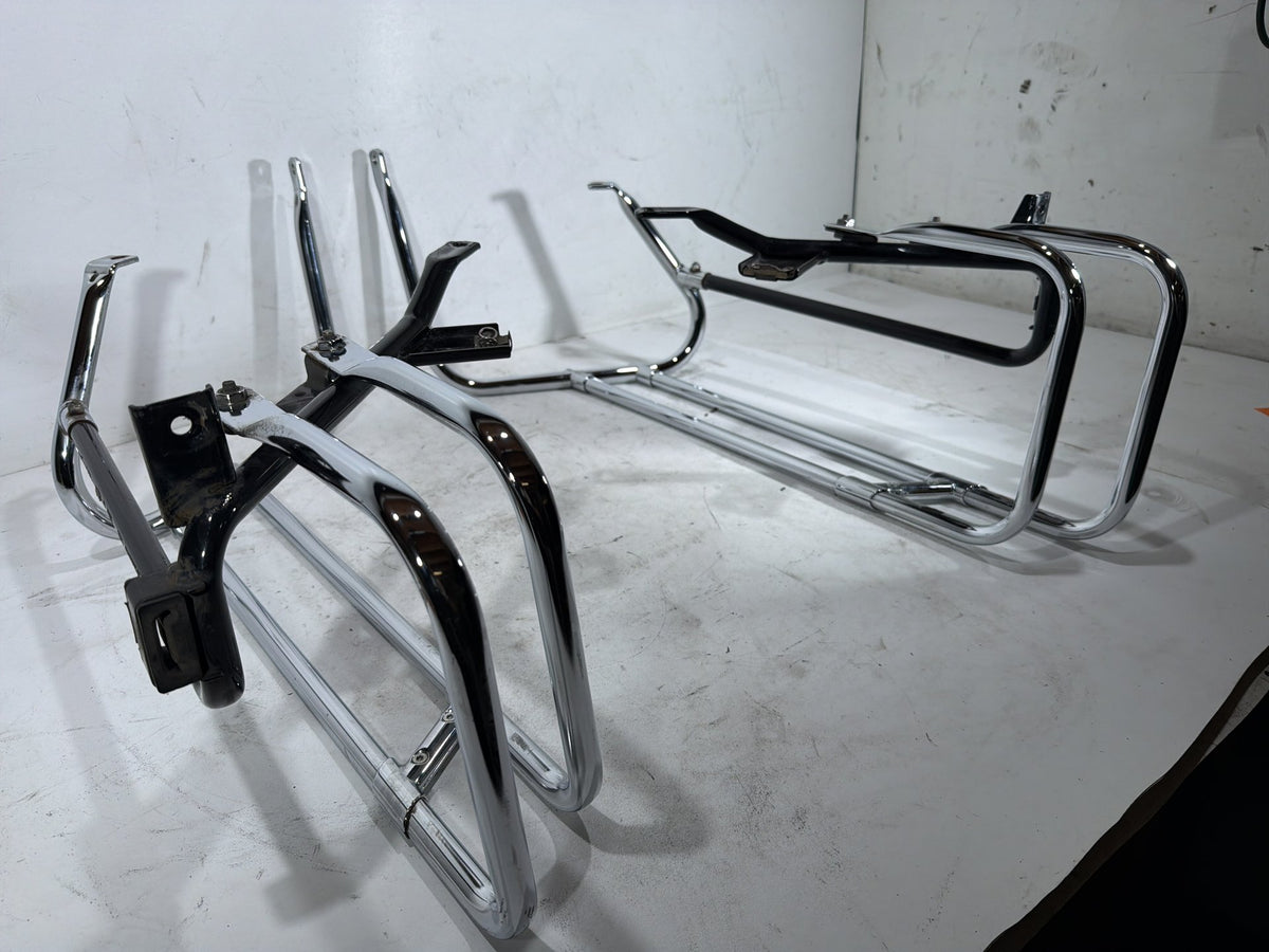 2010 Harley Electra Glide Touring Ultra OEM Rear LH RH Saddlebag Guard Rails Bar