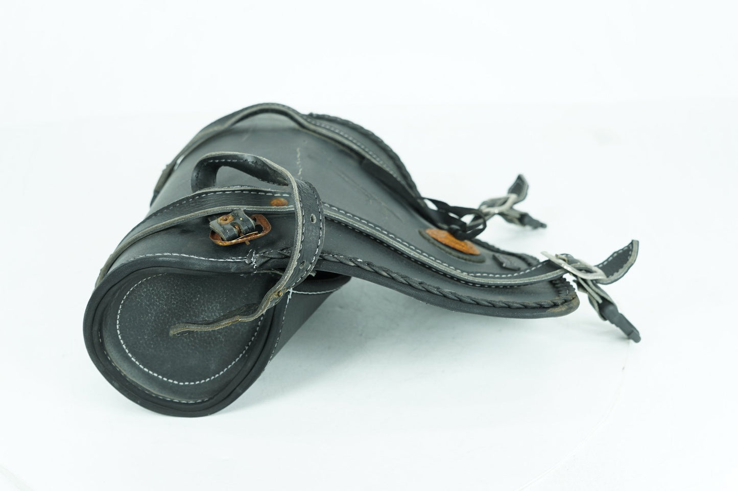 2013 - 2022 Harley-Davidson Sportster Custom Front Onboard Tool Bag Leather Storage Custom