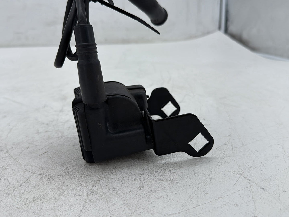 2007 Harley Road King Touring FLHR OEM Ignition Coil Spark Plugs Cable