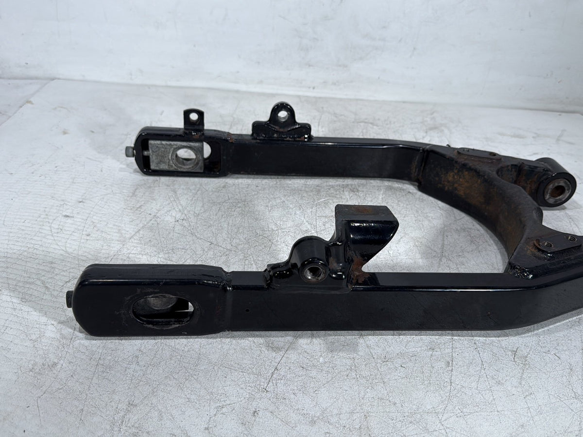 2007 Harley Dyna Street Bob FXDB OEM Rear Fork Swingarm Swing Arm