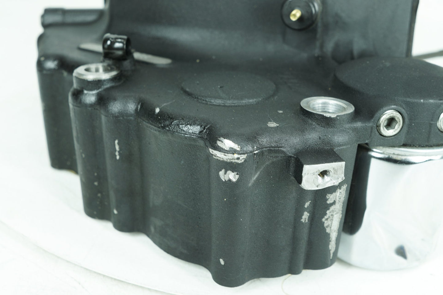 1999 - 2006 Harley-Davidson Softail Heritage Crankcase Shaft Engine Motor Cover 24613-03