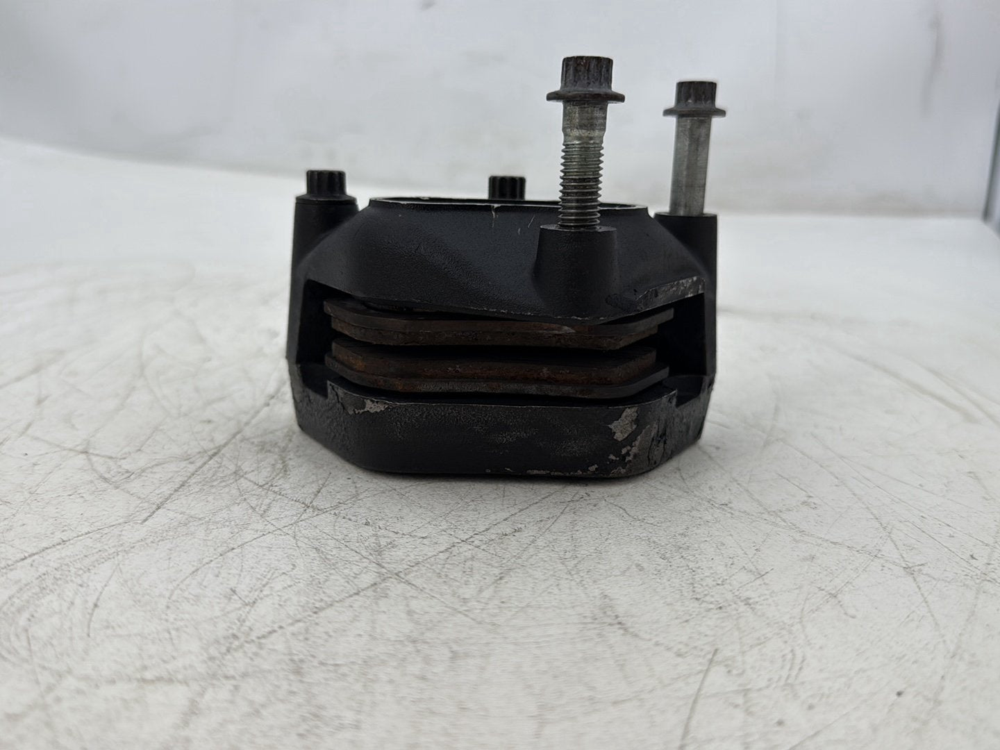 2000 Harley Touring FLHTCUI Electra Glide Ultra OEM Front Right 1 Brake Caliper