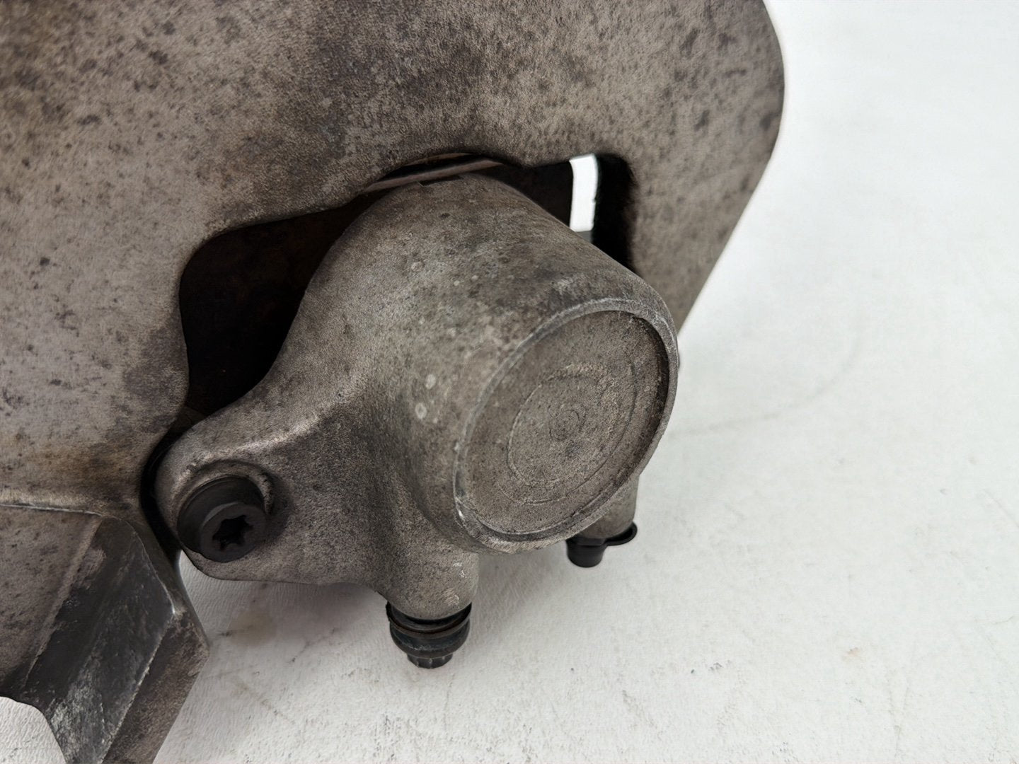1984 - 1998 Harley-Davidson Touring Electra Glide Classic Rear Back Brake Caliper w/ Bracket 44050-87