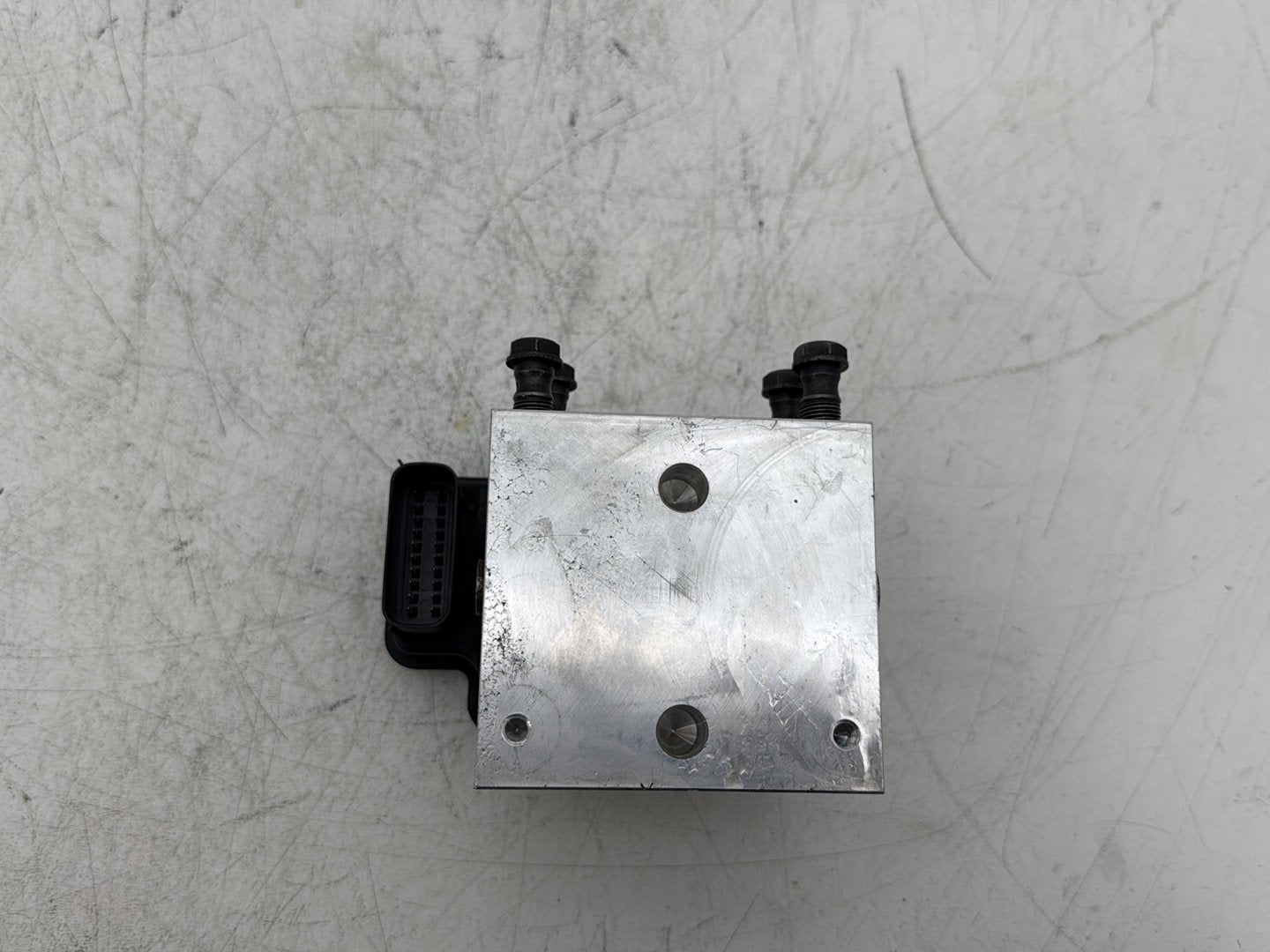 2012 Harley Road Glide Touring FLTRX Custom OEM ABS Brake Pump & Control Module