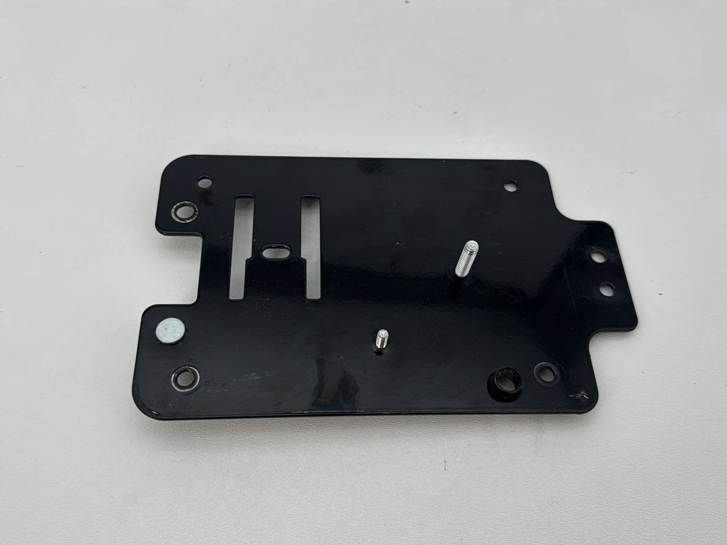 1999 - 2006 Harley-Davidson Dyna Wide Glide Electrical Side Cover Tray Panel 70986-99