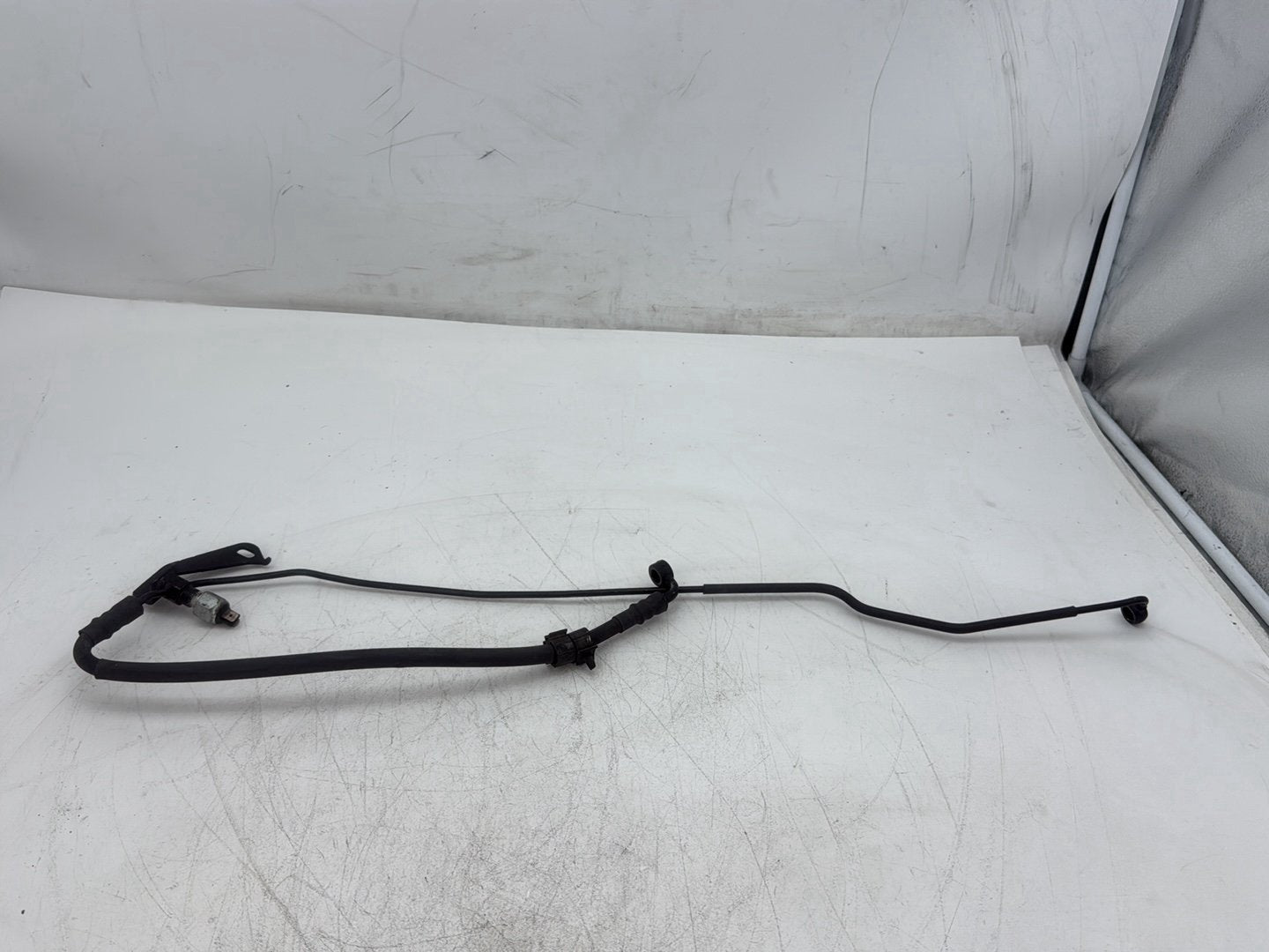 2010 Harley Street Glide Touring FLHX OEM Rear Brake Hose Line Pipe NON-abs