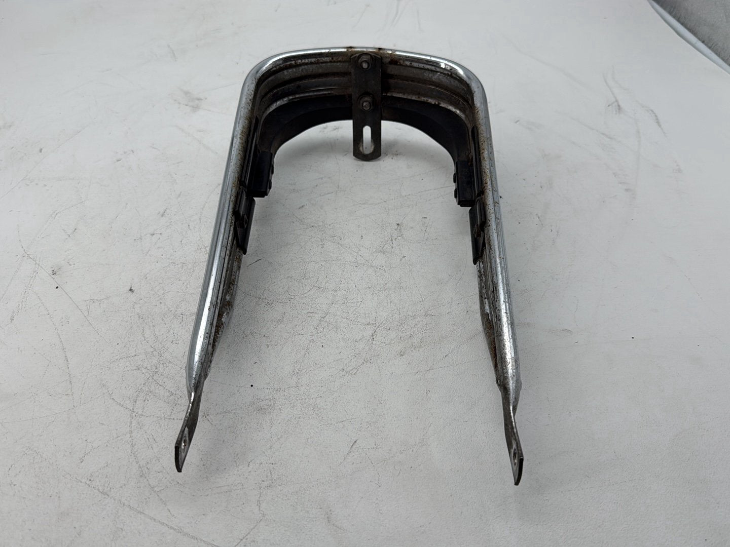 2006 Harley Touring FLHTCI Electra Glide Classic OEM Front Fender Bumper Rail Bar Cushion