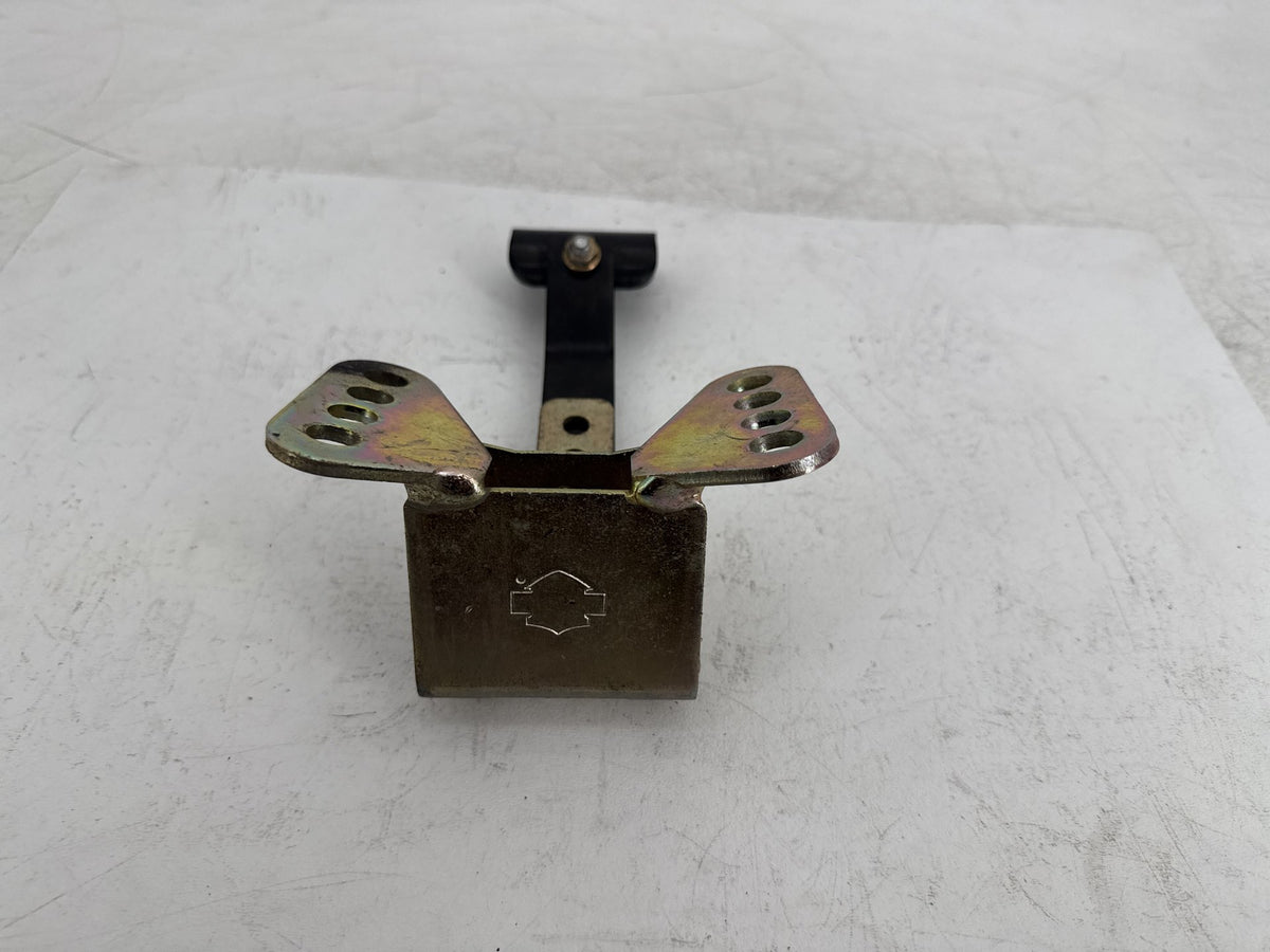 2013 Harley Street Glide Touring FLHX OEM Driver Rider Backrest Bracket Mount