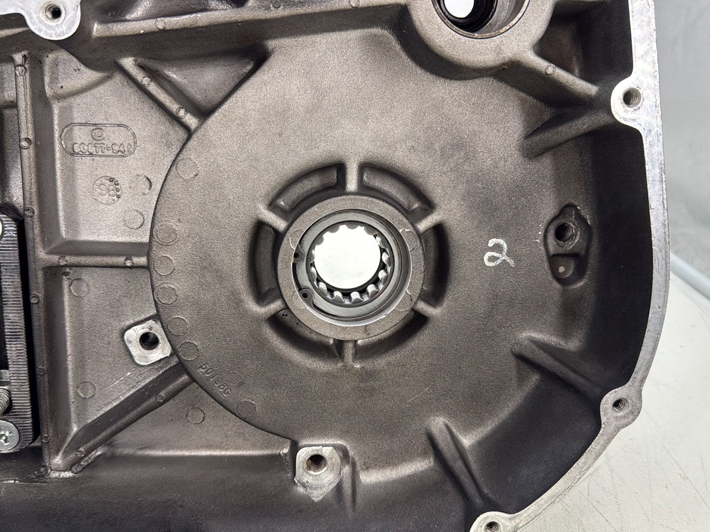1998 Harley Touring FLHTCUI Electra Glide Ultra OEM Inner Primary Clutch Cover