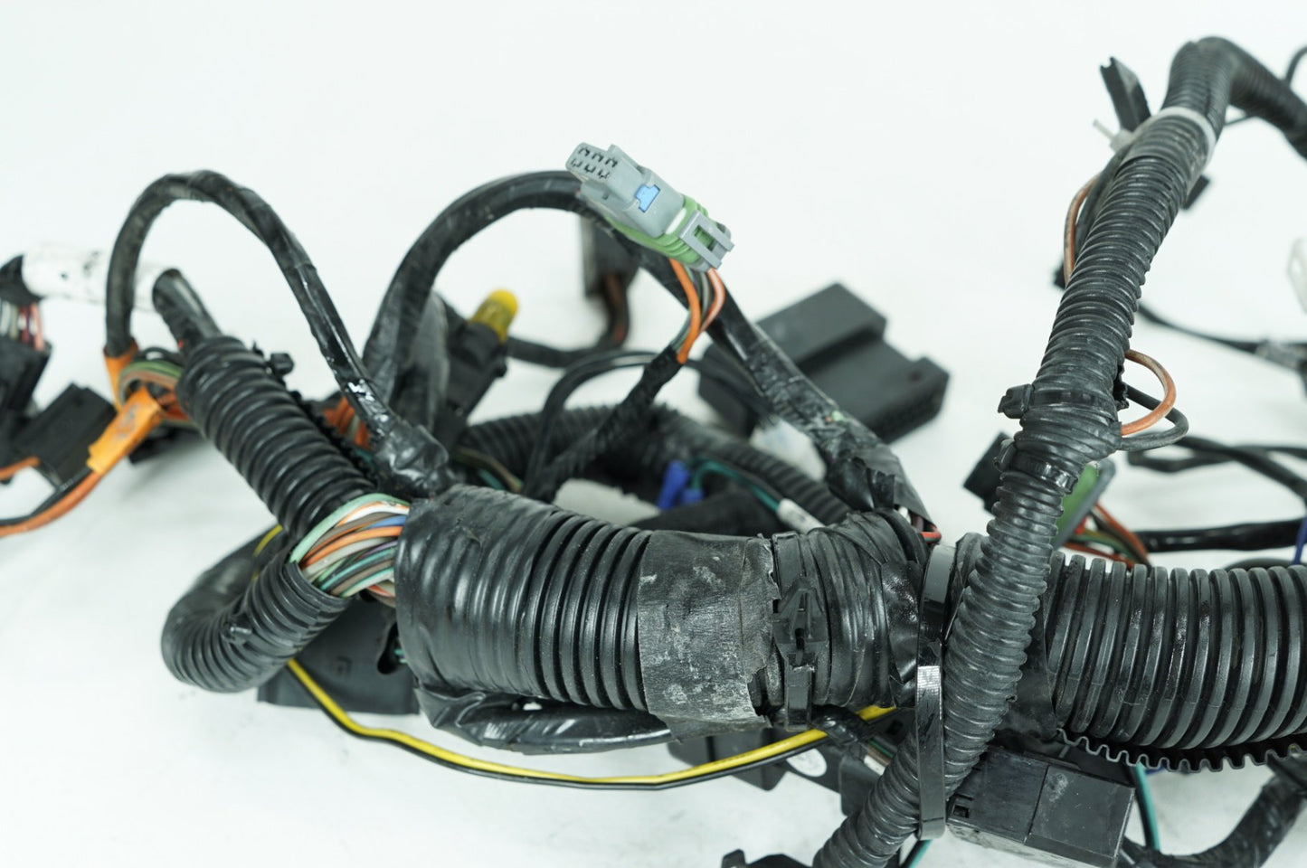 2007 - 2012 Harley-Davidson Touring Electra Glide Ultra Front Sub Wiring Harness Loom Interconnect 70232-08