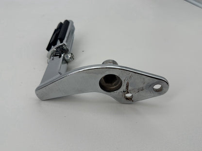 1999 - 2006 Harley-Davidson Dyna Wide Glide Right Driver Foot Controls Peg Rest 42481-92