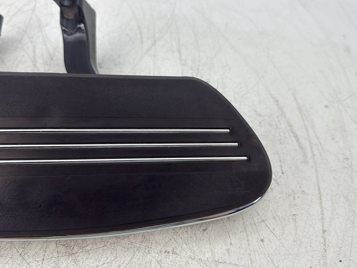 2011 Harley Street Glide Touring FLHX OEM Left Driver 1 Floorboard Foot Rest