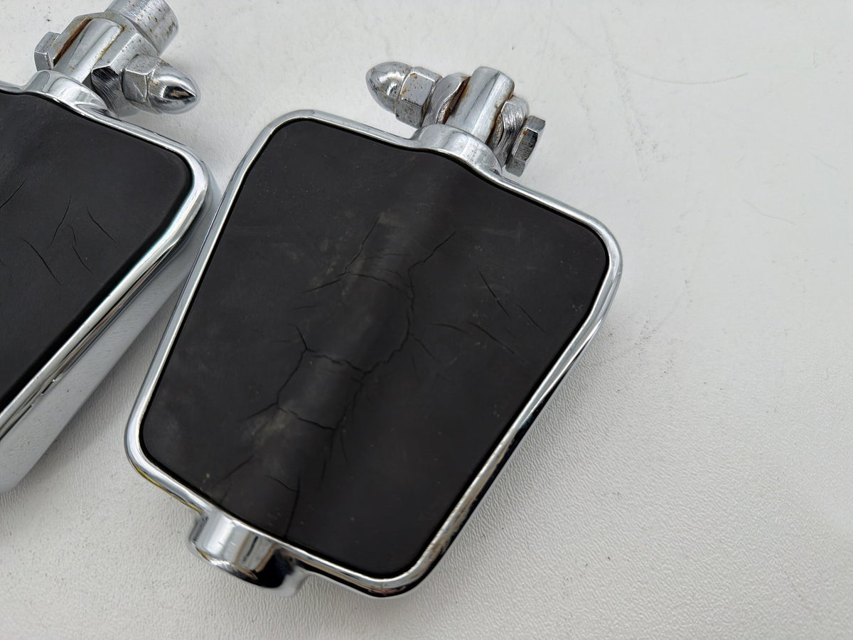 1994 Harley Softail Custom FXSTC OEM Passenger Left & Right Foot Pegs 50451-09
