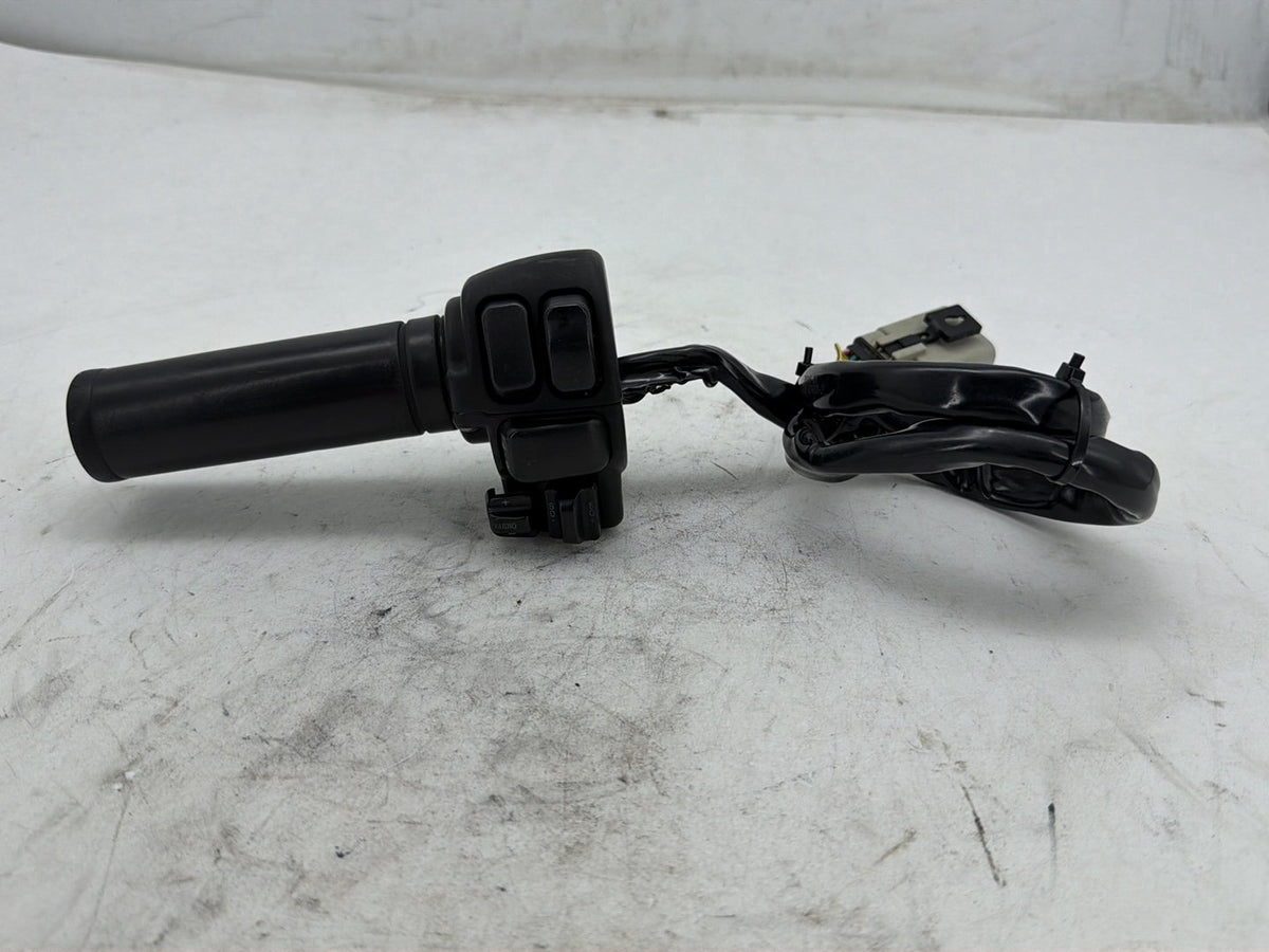 12 Harley Electra Glide Touring OEM Left Turn Signal Headlight Switches Controls