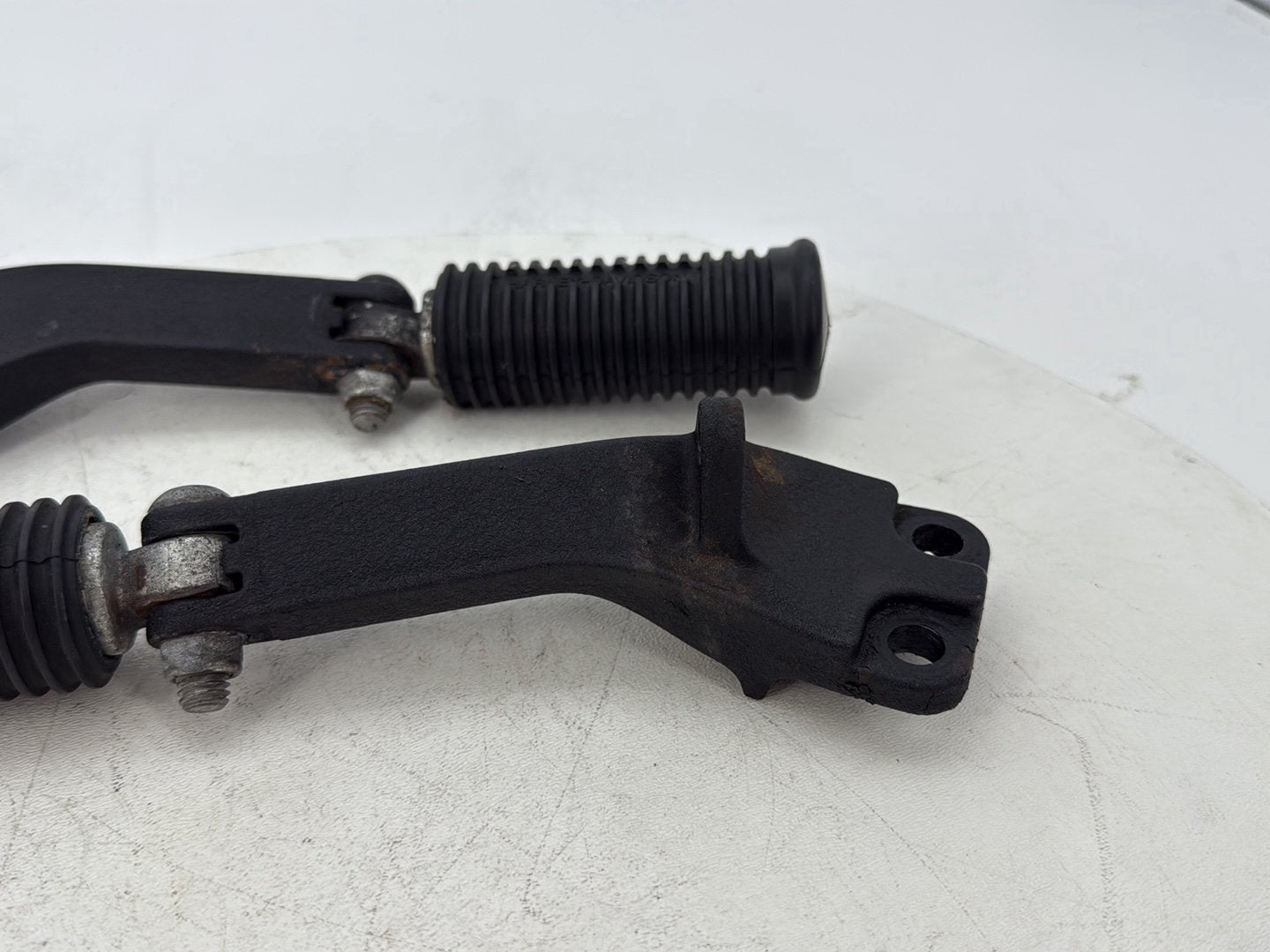 2012 Harley Dyna Fat Bob FXDF 103 OEM Passenger Left & Right Foot Pegs
