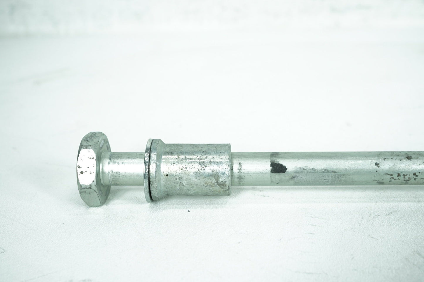 2007 - 2012 Harley-Davidson Softail Heritage Classic Engine Mount Pivot Bolt Shaft 48093-00