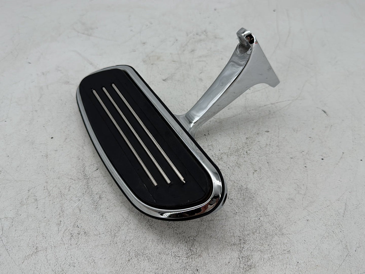 2006 Harley Street Glide Touring FLHXI OEM 1 Passenger Floorboard Foot Rest