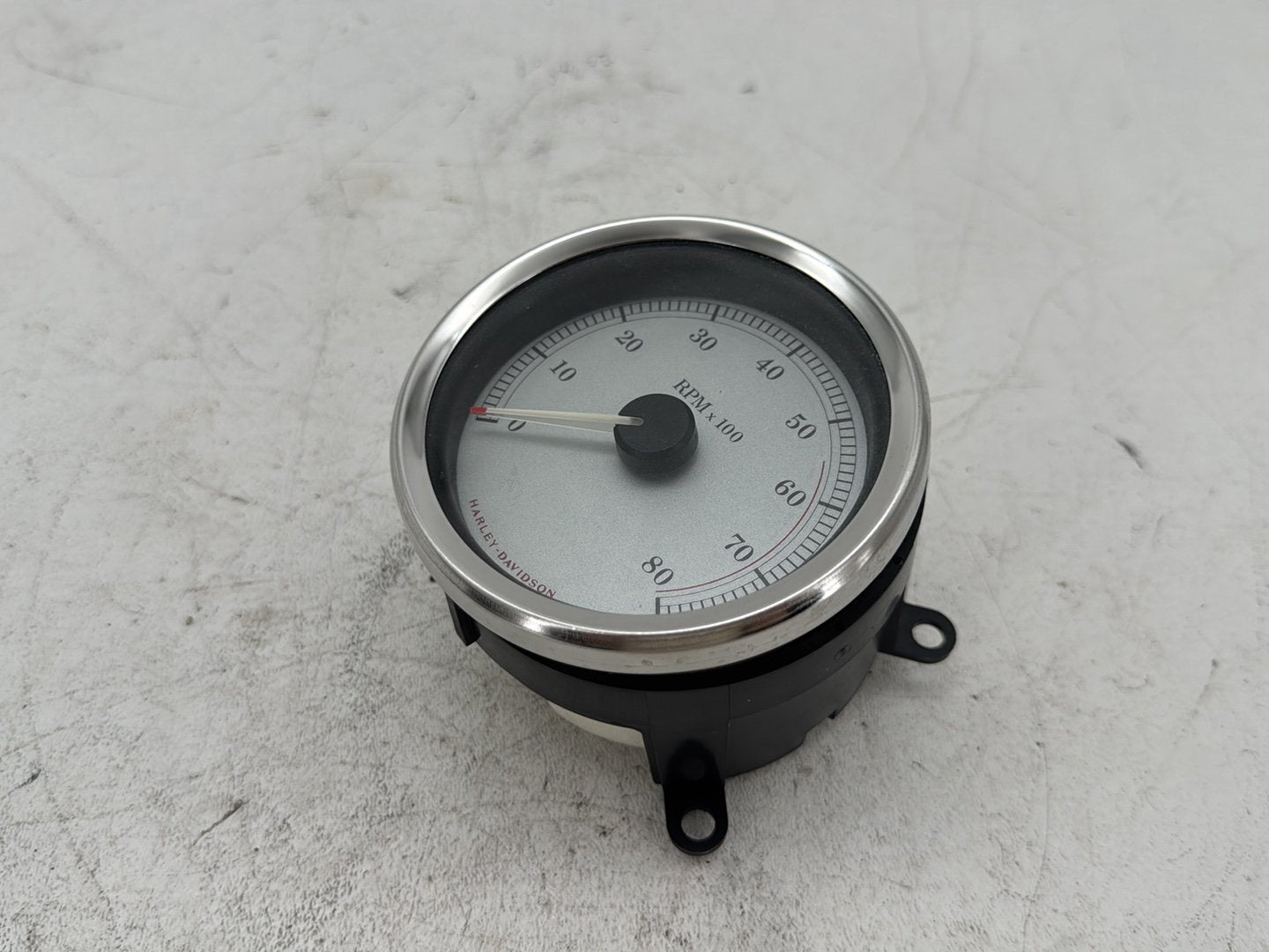 2006 Harley Street Glide Touring FLHXI OEM Tachometer Gauge Instrument Cluster