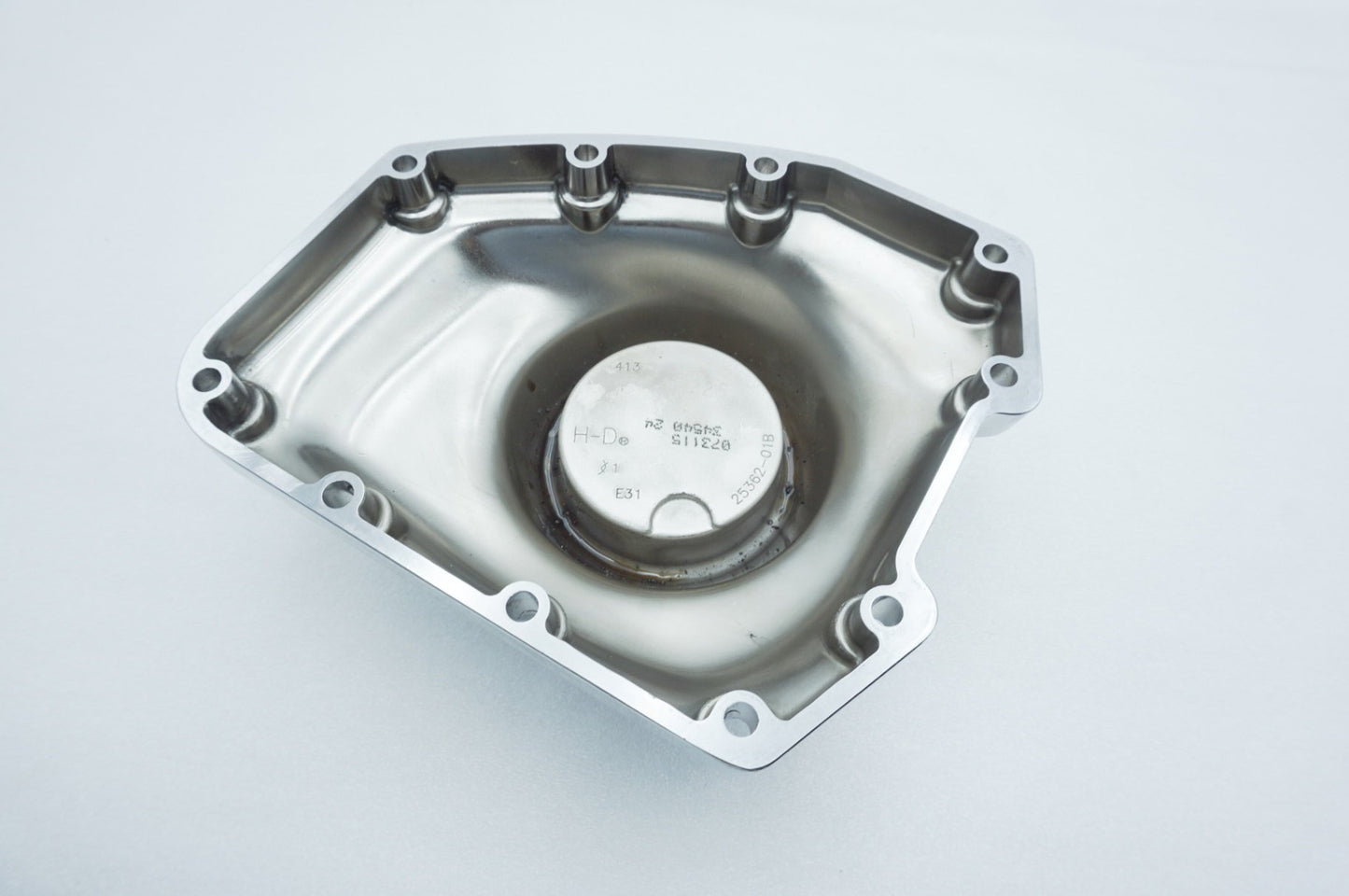 2007 - 2011 Harley-Davidson Touring Electra Glide Crankcase Shaft Engine Motor Cover 25362-01B