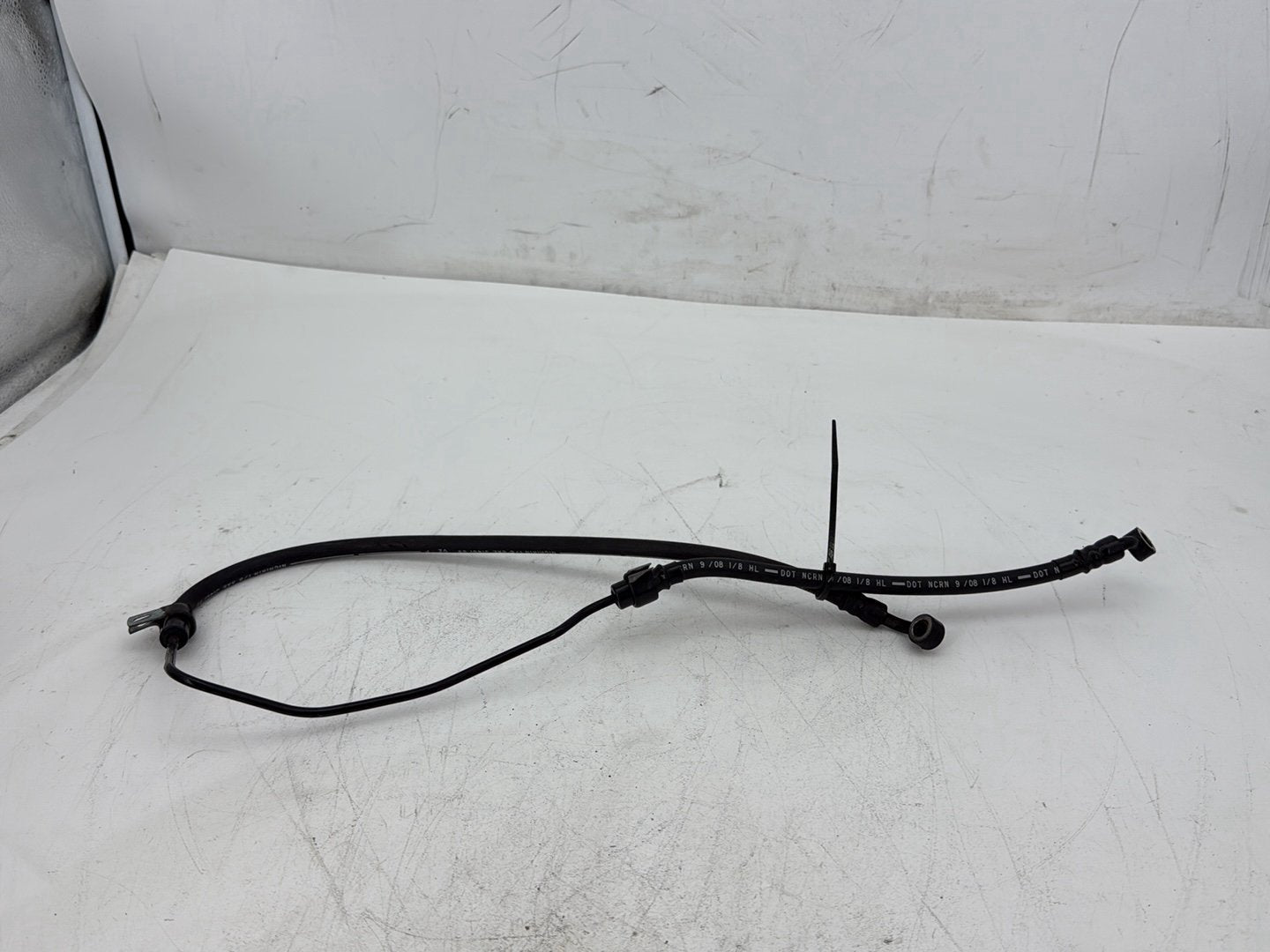 2009 Harley Sportster 883 Low XL883L OEM Front Brake Hose Line Pipe