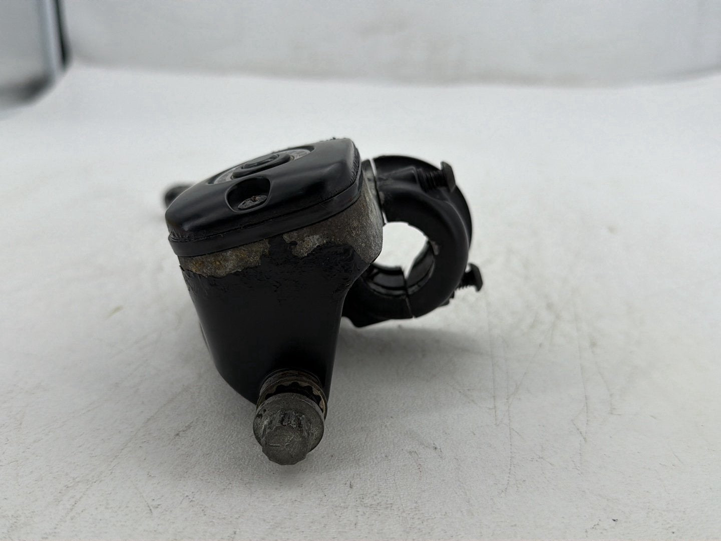 2009 Harley Dyna Street Bob FXDB OEM Front Right Brake Lever Master Cylinder
